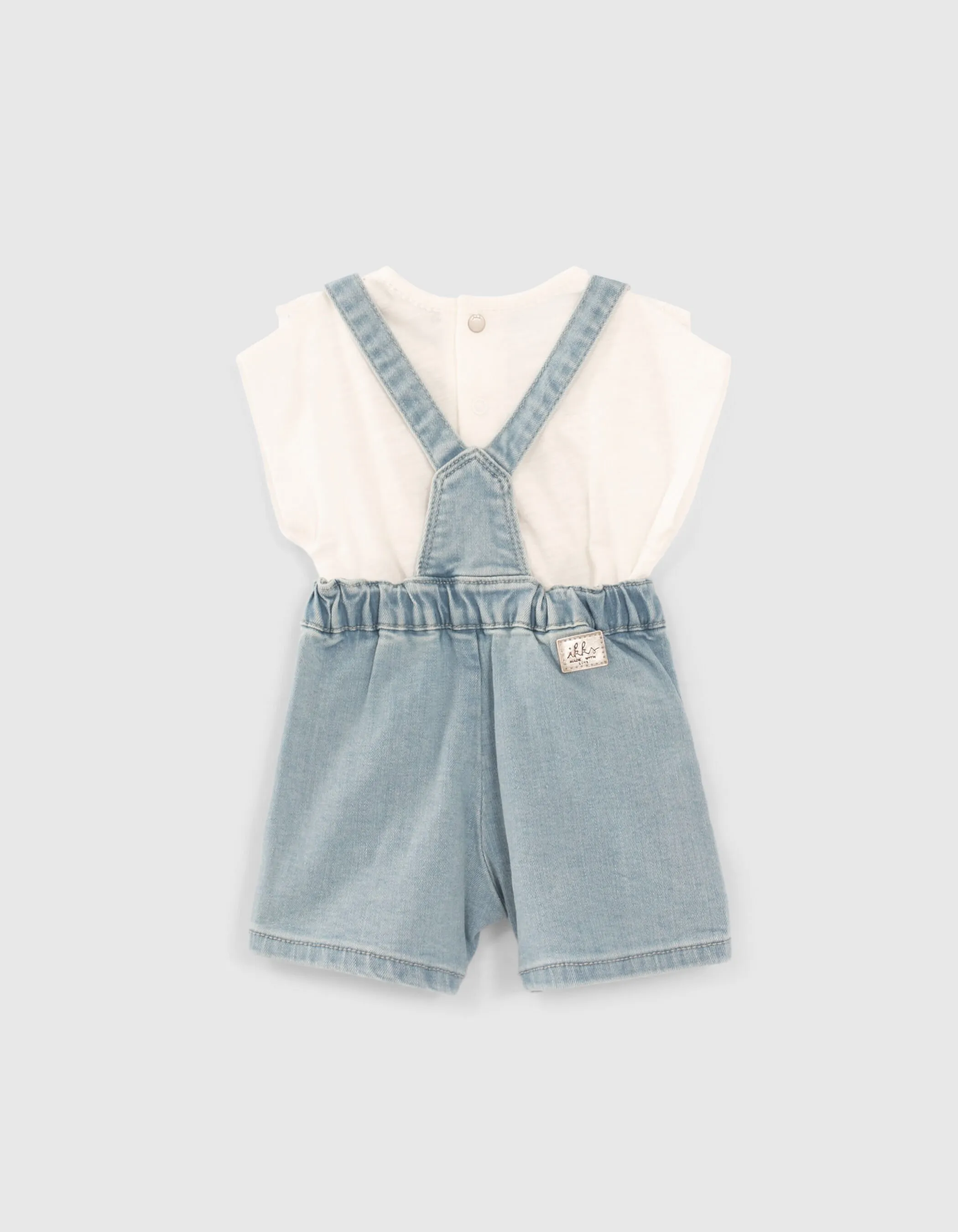 Baby girl denim overall set with T-shirt.