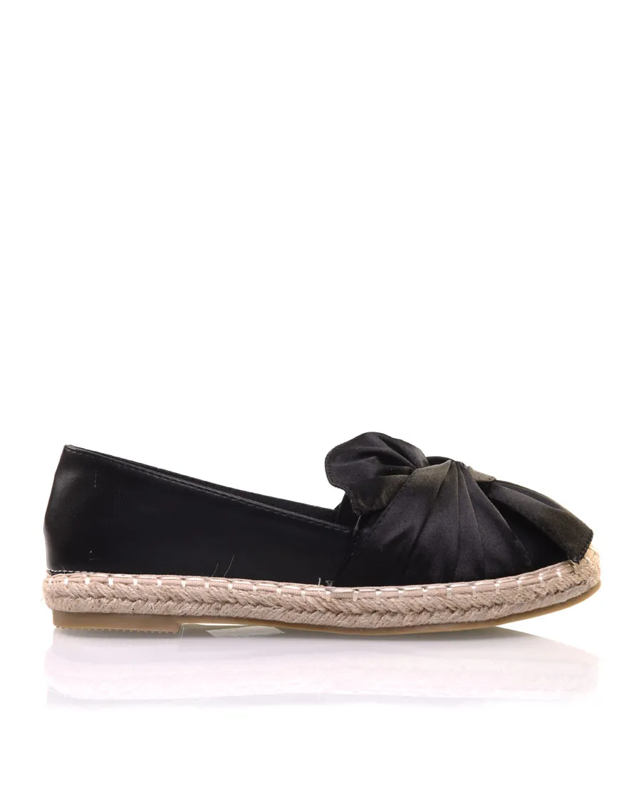 Black two-tone espadrilles with bow