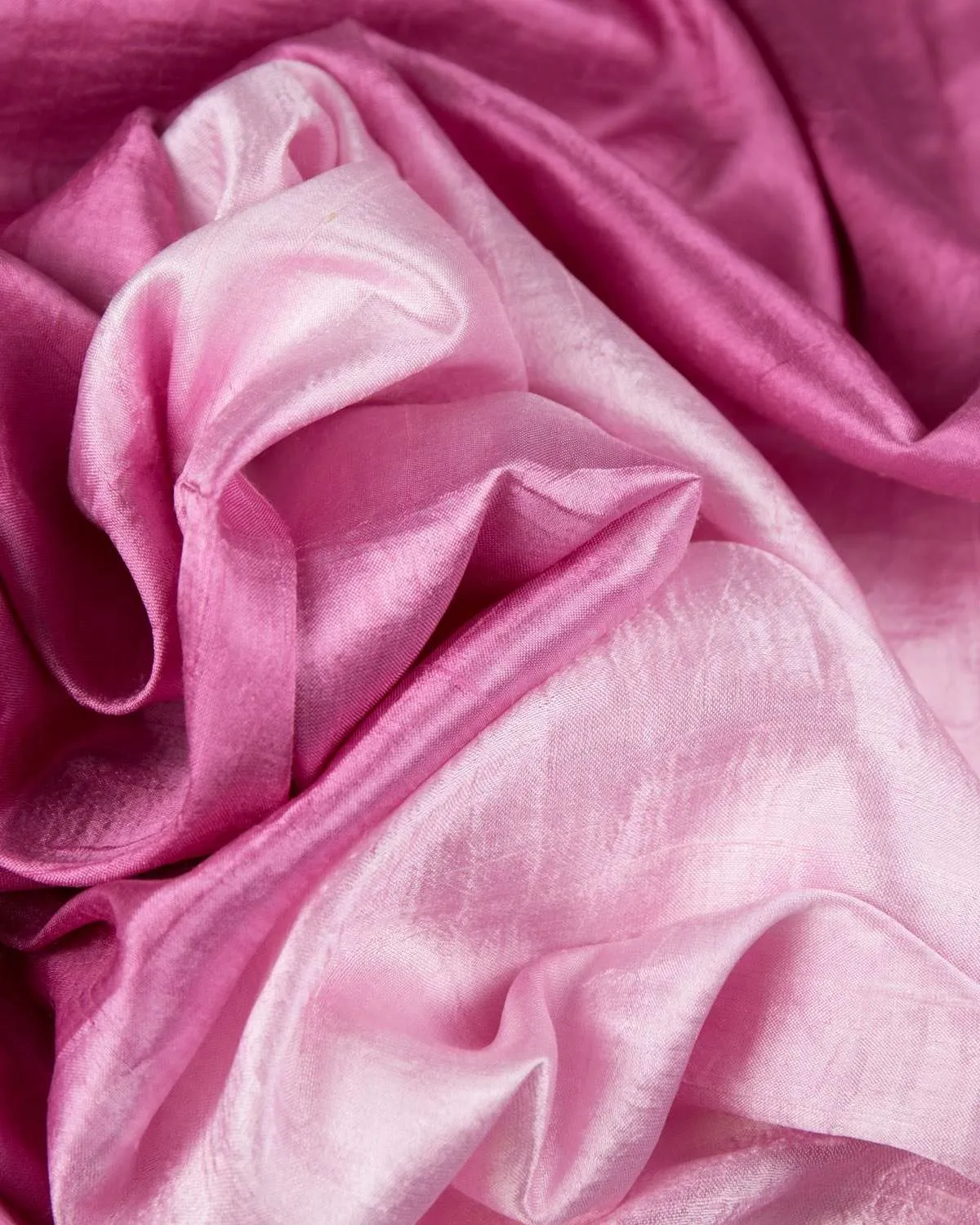Elegant silk women's scarf in blush pink - COCOON BI design | Etyo Paris