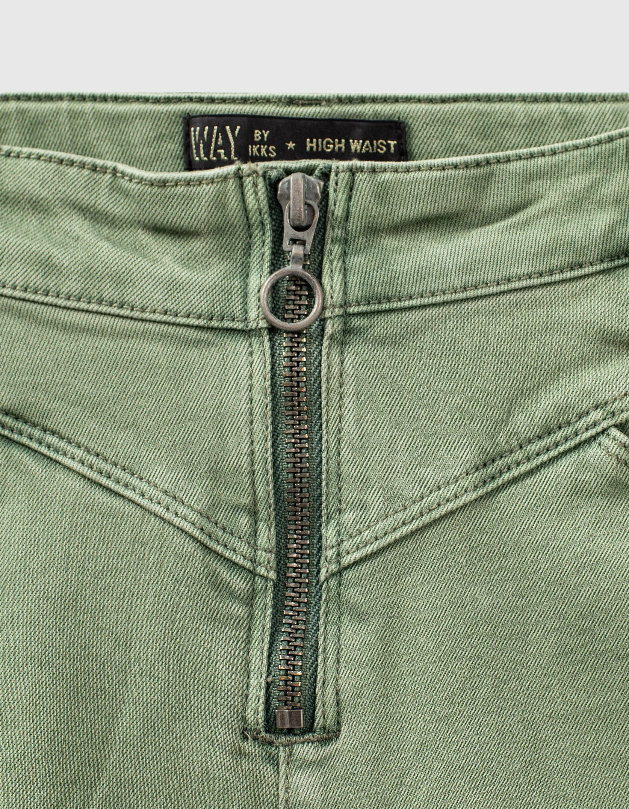 Girls' high-waisted khaki denim shorts with zip detail, pre-owned