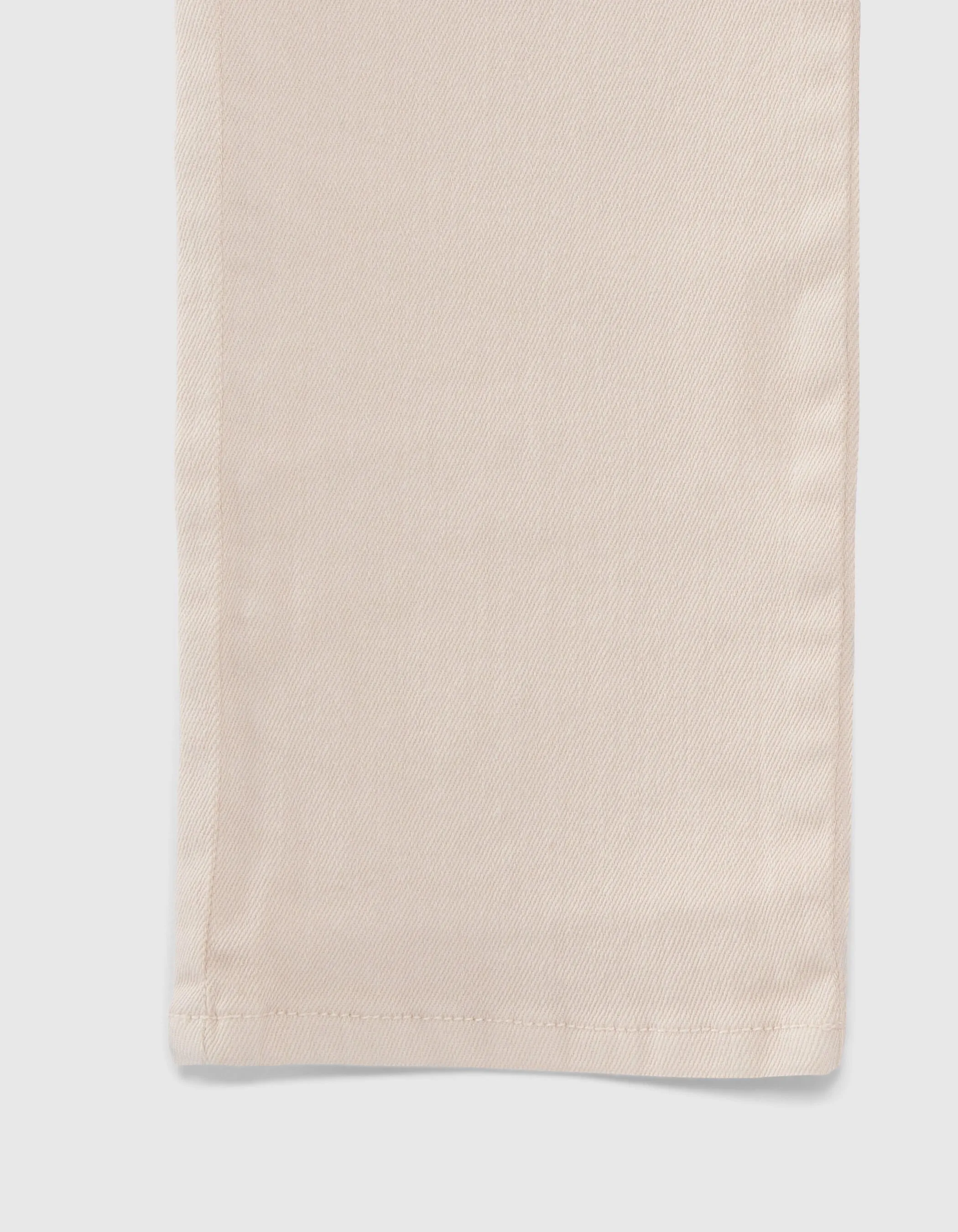Jean GIRL embroidered edge raw rope.