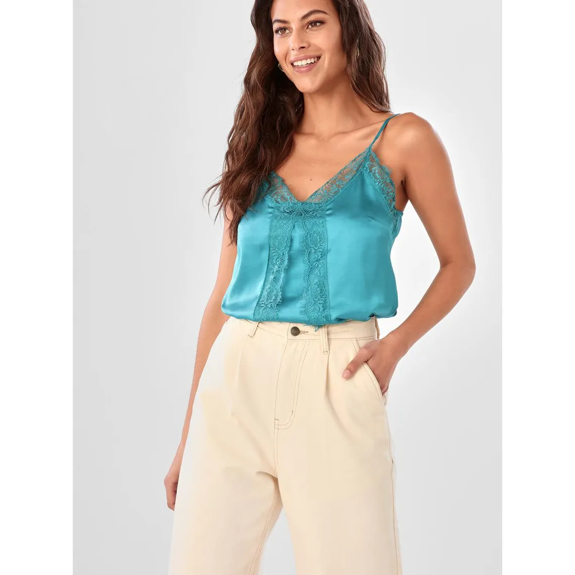 Large pleated pants | Casual pants 3 SUISSES