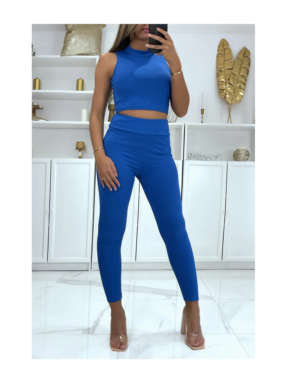 Ribbed set with high neck push-up effect crop top and leggings.