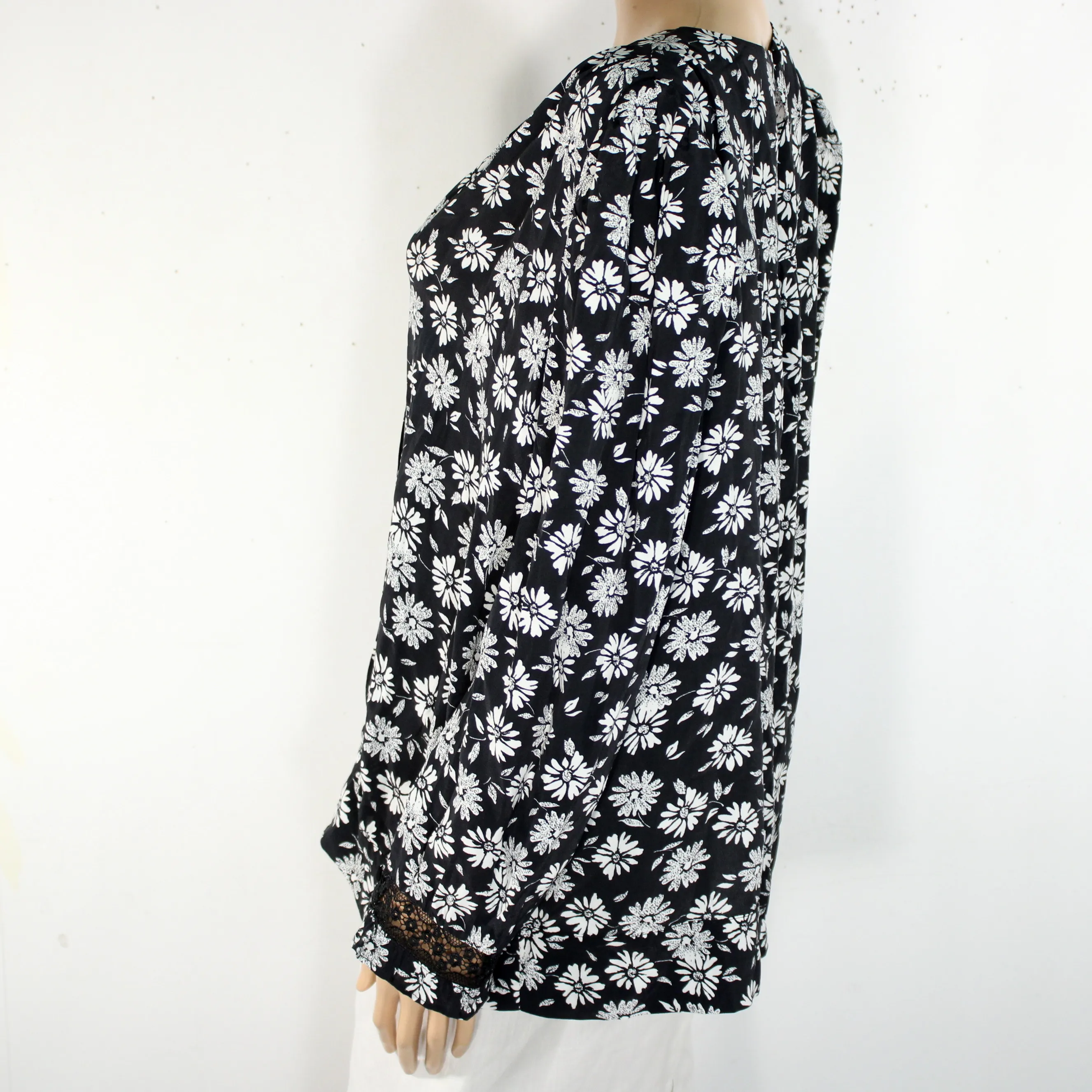 T-Shirt Femme Noire Fleuris MAISON 123 Taille 46