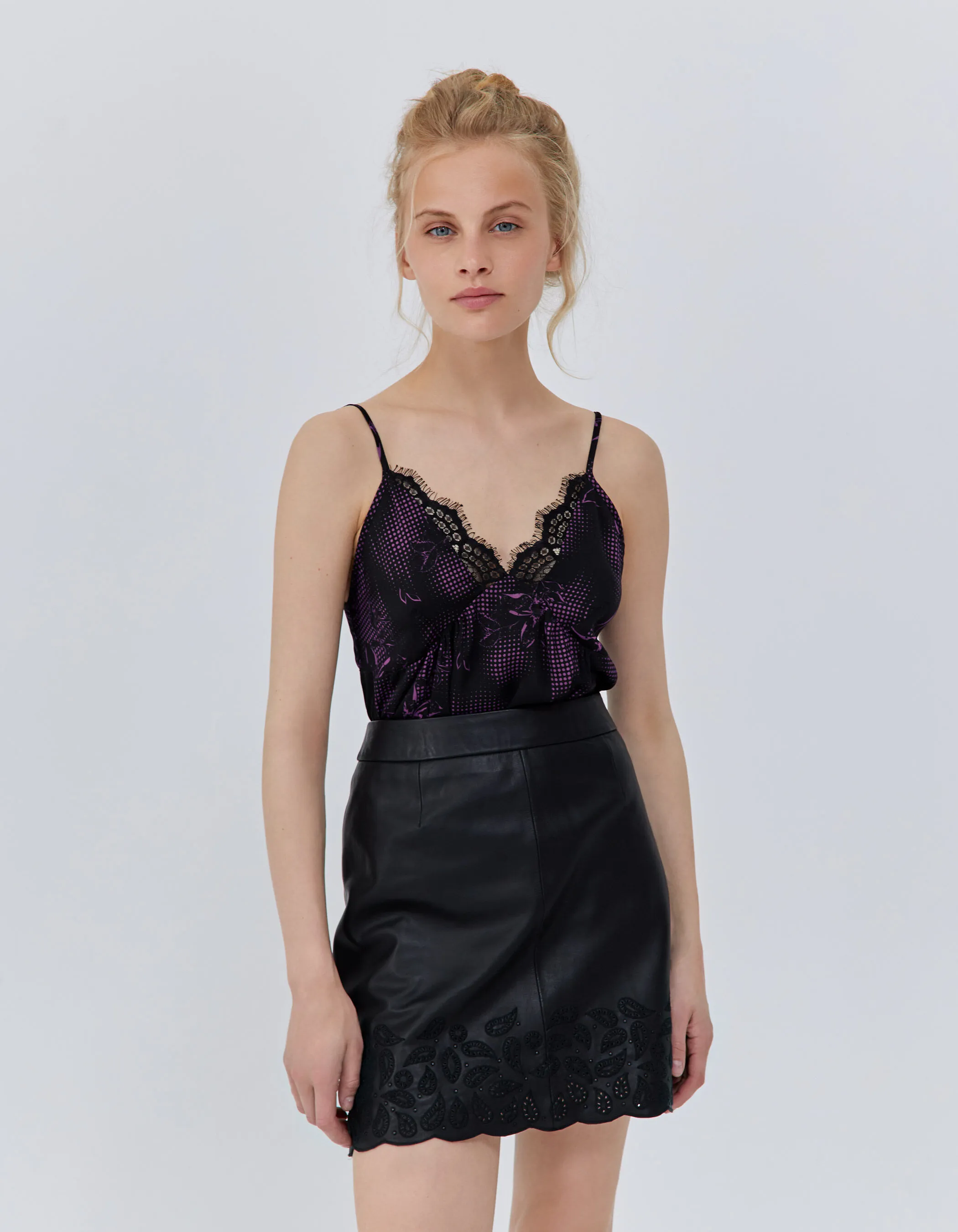 Women's dandy flower printed lingerie with a touch of noir style